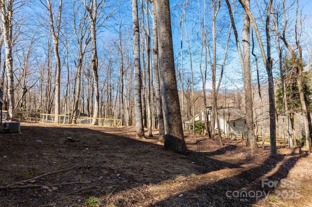 34 Oakridge Drive, Maggie Valley, NC 28751