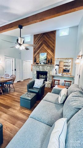 34 Oakridge Drive, Maggie Valley, NC 28751