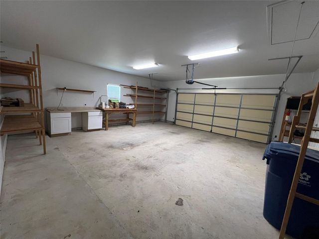 826 Savannah CV, Elgin, TX 78621