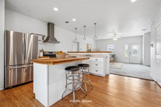 826 Savannah CV, Elgin, TX 78621