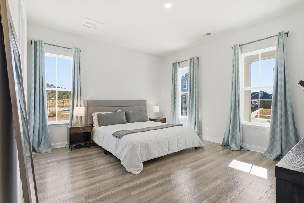 Image 25 of property listing at 68 Arrowwood Way, Summerville, SC 29485