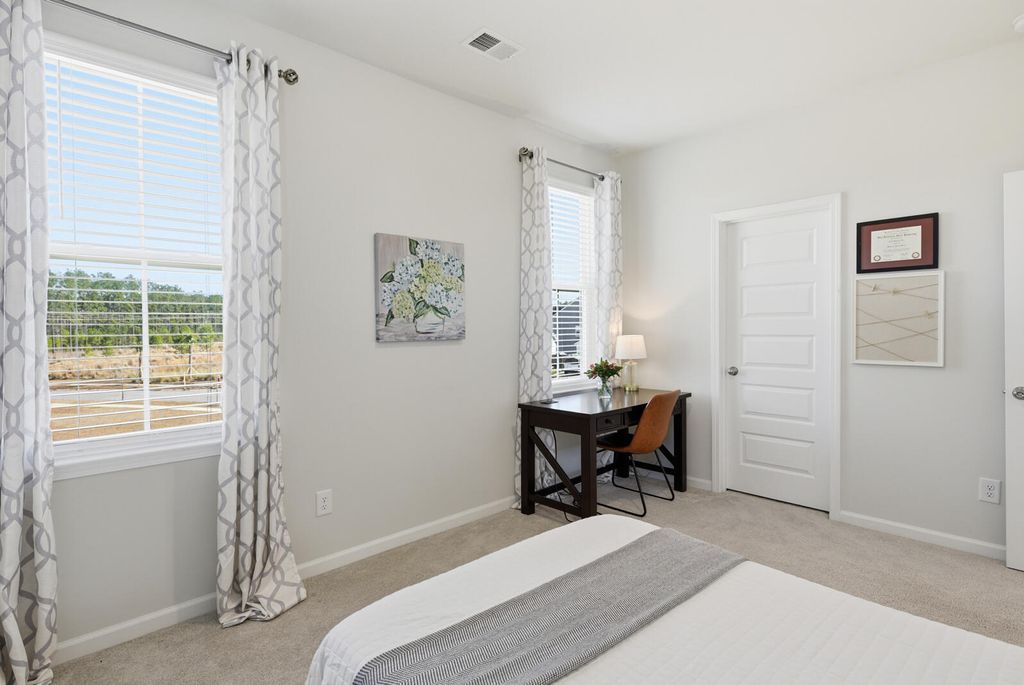 Image 37 of property listing at 68 Arrowwood Way, Summerville, SC 29485