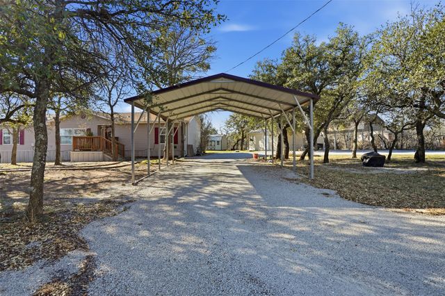 224 Cactus Ridge Court, Springtown, TX 76082
