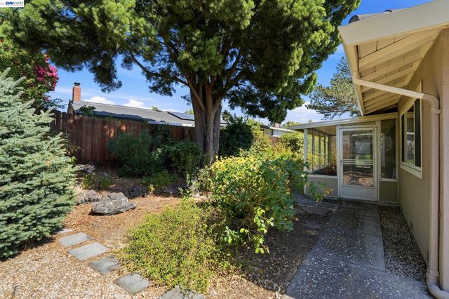 44 Fircrest Ct, San Ramon, CA 94583