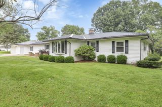 122 Wilshire Drive, Hebron, OH 43025