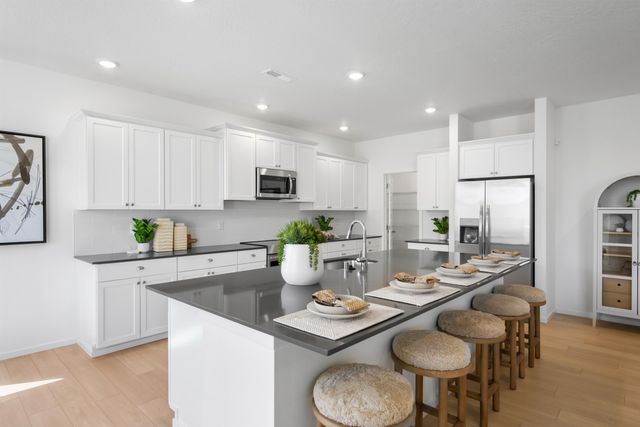 4188 W Vel View Rd, Spokane, WA 99208