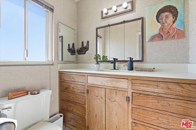 3324 Beethoven Street, Los Angeles, CA 90066