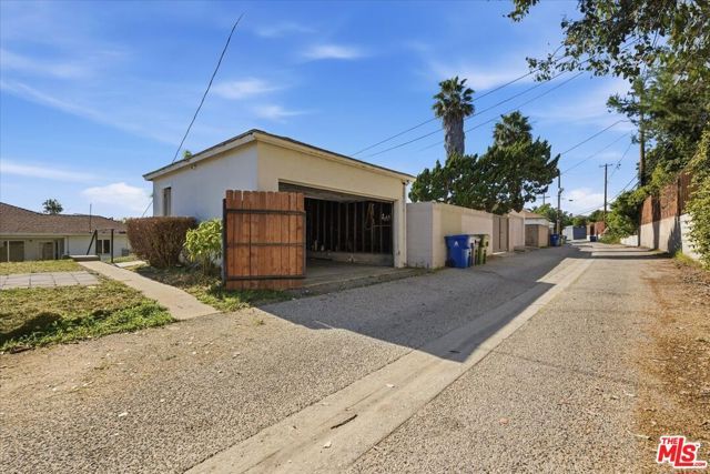 3324 Beethoven Street, Los Angeles, CA 90066