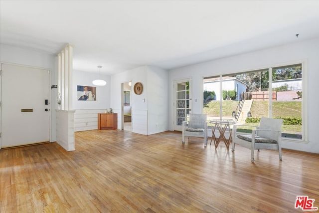 3324 Beethoven Street, Los Angeles, CA 90066