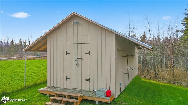 488 W Goldenwood Street, Wasilla, AK 99654