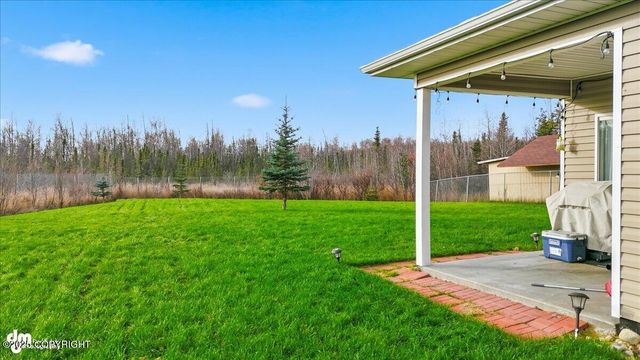488 W Goldenwood Street, Wasilla, AK 99654