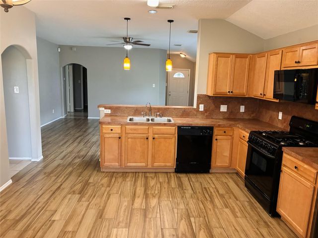 7422 Secretariat Ridge Drive, Humble, TX 77338