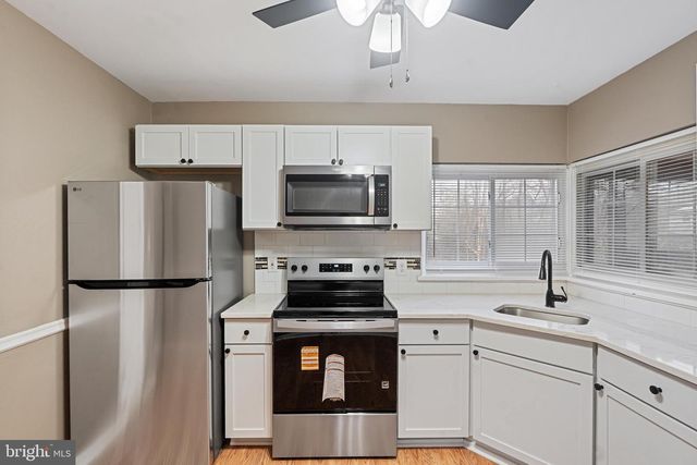 60 PALETHORPE AVE, Clementon, NJ 08021