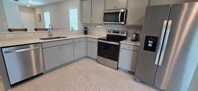 8351 SW 54TH LOOP, Ocala, FL 34481