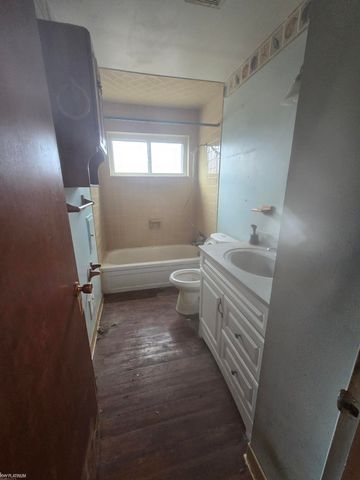 19405 Opal Street, Clinton Twp, MI 48035
