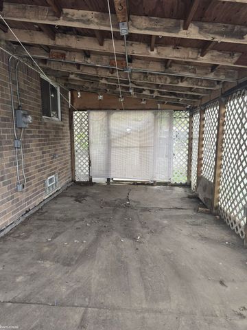 19405 Opal Street, Clinton Twp, MI 48035