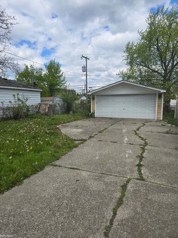19405 Opal Street, Clinton Twp, MI 48035