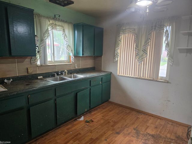 19405 Opal Street, Clinton Twp, MI 48035