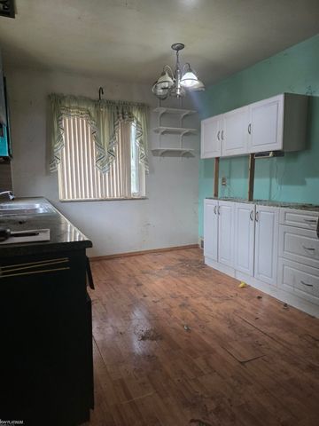 19405 Opal Street, Clinton Twp, MI 48035