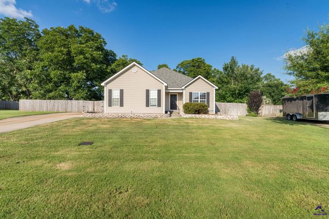 135 pond Drive, Kathleen, GA 31047