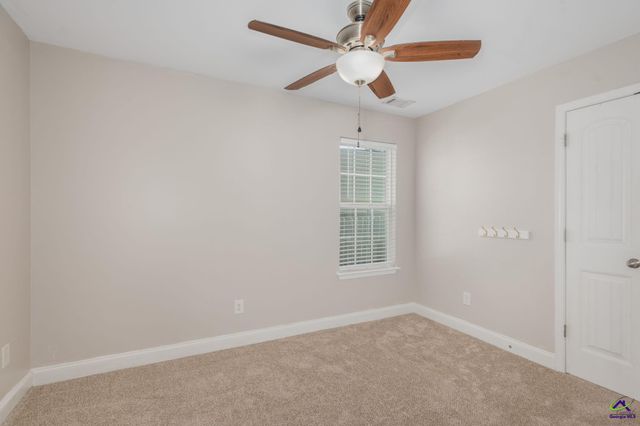 135 pond Drive, Kathleen, GA 31047