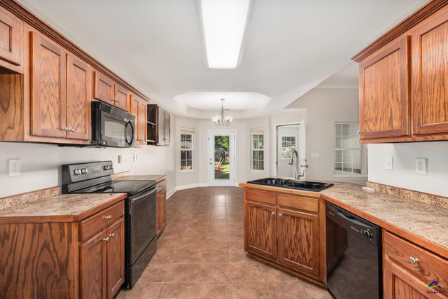 135 pond Drive, Kathleen, GA 31047