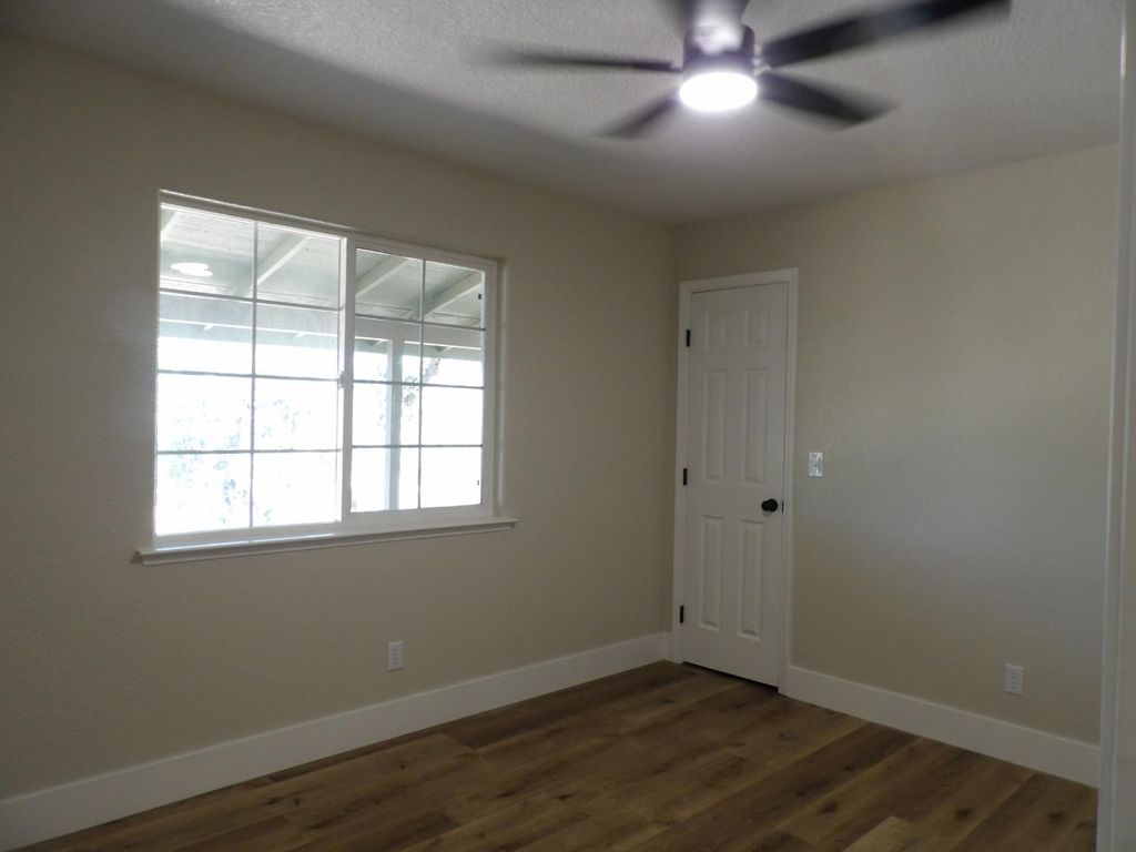 Image 17 of property listing at 35229 Ocb Mine Road, Coarsegold, CA 93614