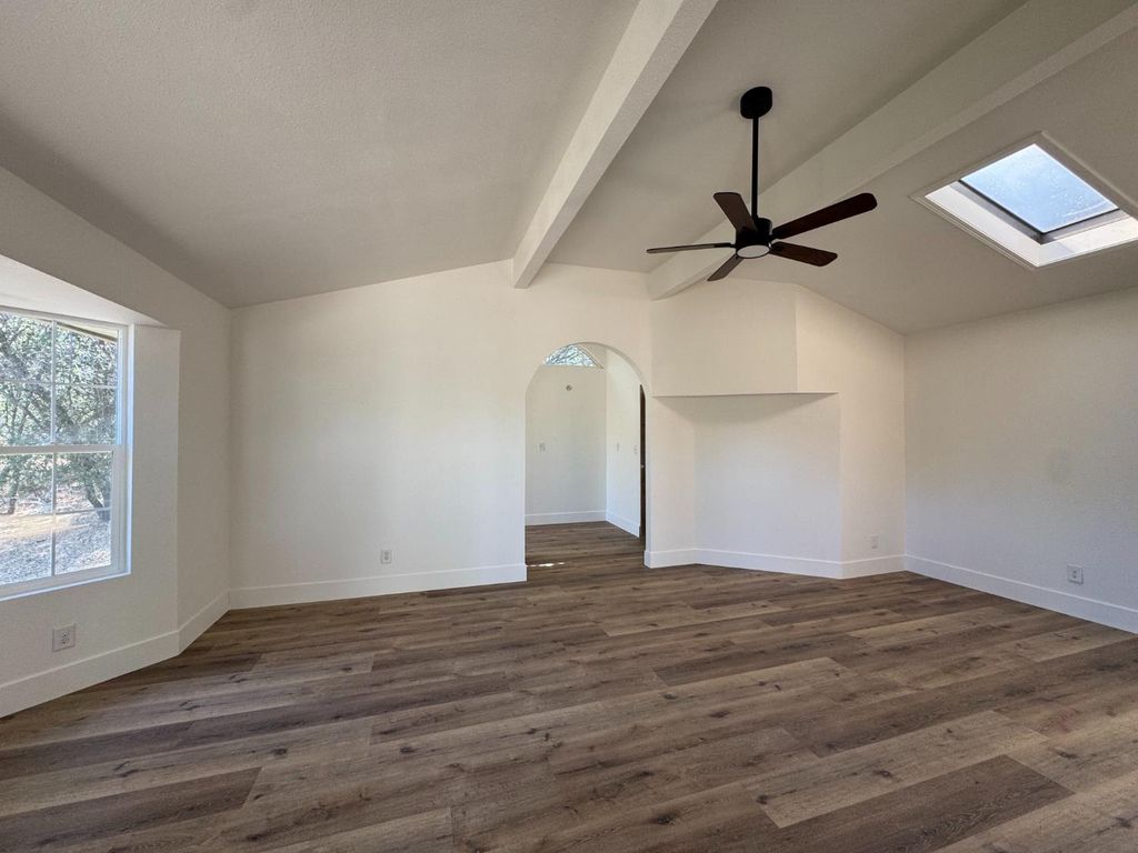 Image 26 of property listing at 35229 Ocb Mine Road, Coarsegold, CA 93614