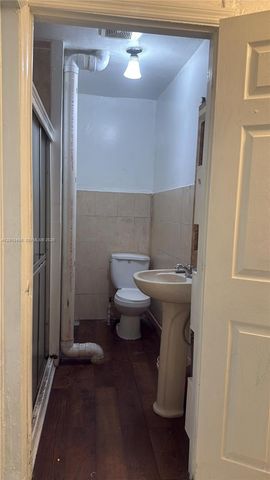 725 Opa Locka Blvd B, Opa-locka, FL 33054