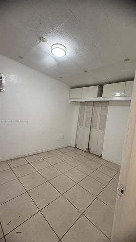 725 Opa Locka Blvd B, Opa-locka, FL 33054