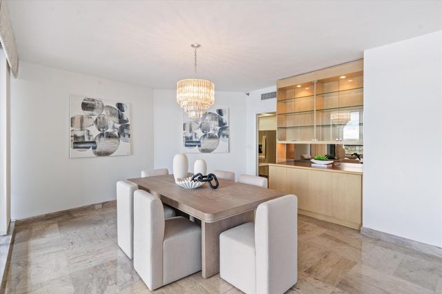 100 Lakeshore Drive 1955, North Palm Beach, FL 33408