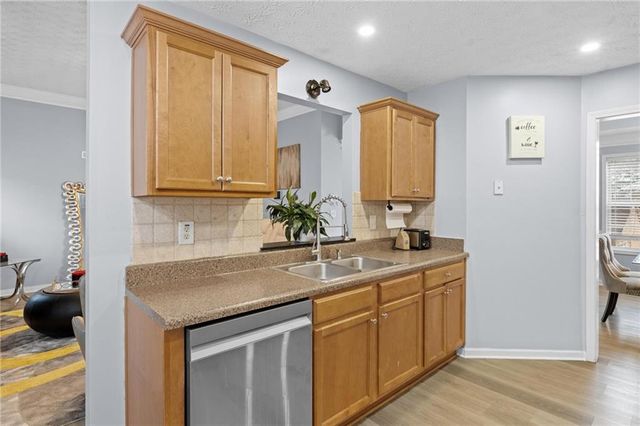 40 Pine Shadow Circle, Covington, GA 30016