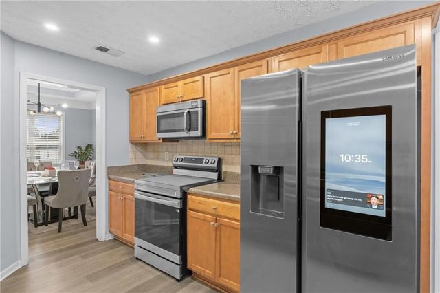 40 Pine Shadow Circle, Covington, GA 30016