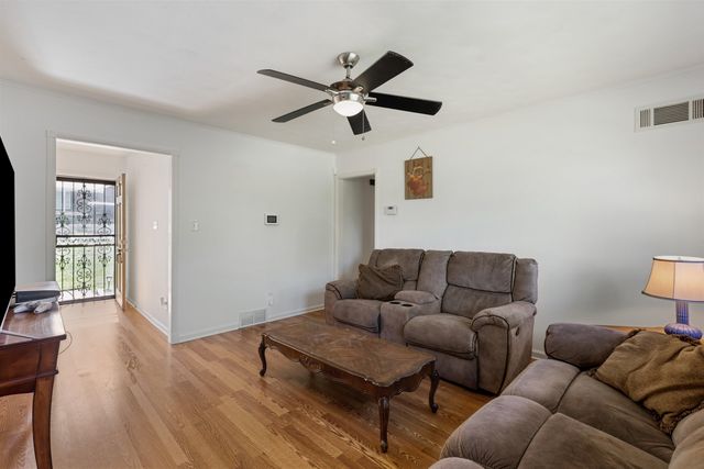 3379 CANYON RD, Memphis, TN 38134