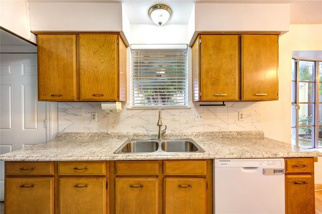 10823 Radford Lane, Houston, TX 77099