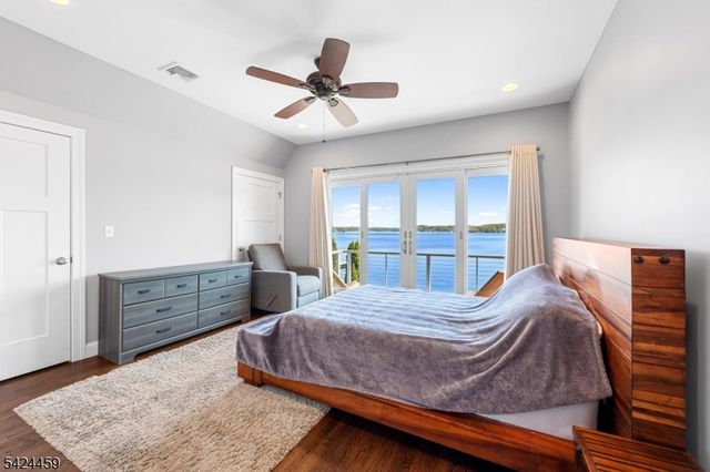 87 N Bertrand Rd, Mount Arlington Boro, NJ 07856