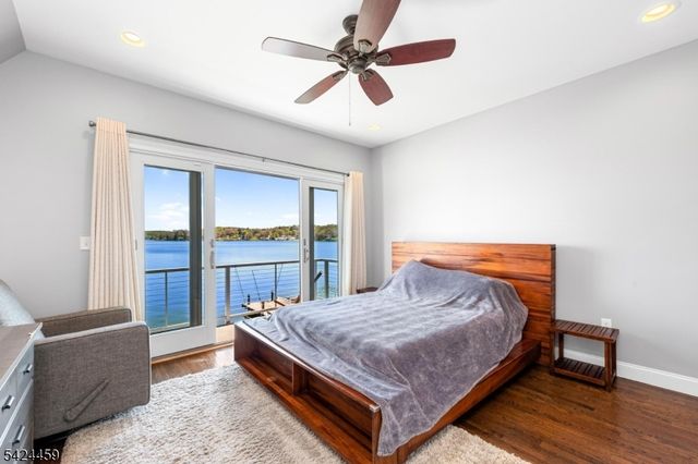 87 N Bertrand Rd, Mount Arlington Boro, NJ 07856