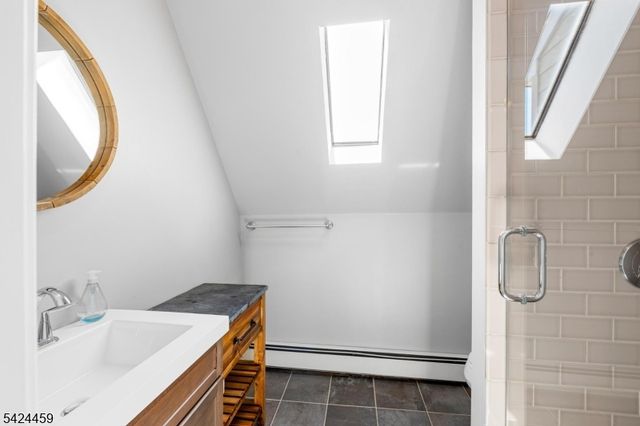 87 N Bertrand Rd, Mount Arlington Boro, NJ 07856