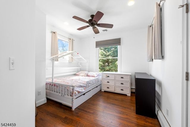 87 N Bertrand Rd, Mount Arlington Boro, NJ 07856