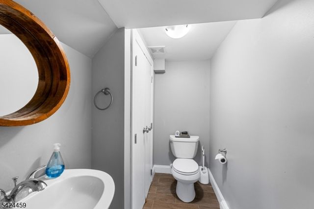 87 N Bertrand Rd, Mount Arlington Boro, NJ 07856