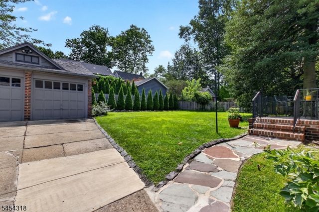 12 Lancaster Ave, Maplewood Twp., NJ 07040