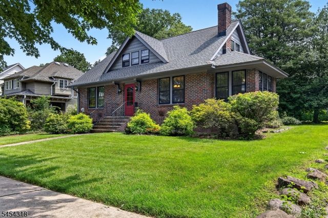 12 Lancaster Ave, Maplewood Twp., NJ 07040