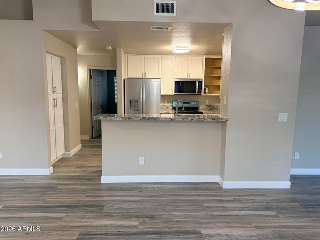 5033 E COLBY Street, Mesa, AZ 85205