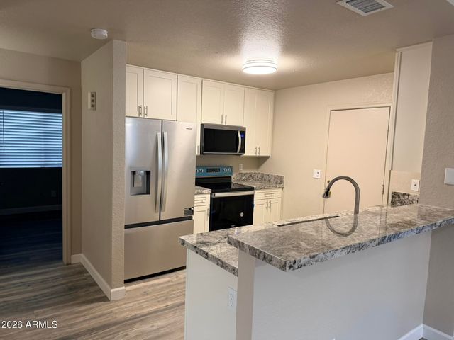 5033 E COLBY Street, Mesa, AZ 85205