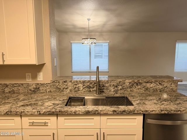 5033 E COLBY Street, Mesa, AZ 85205