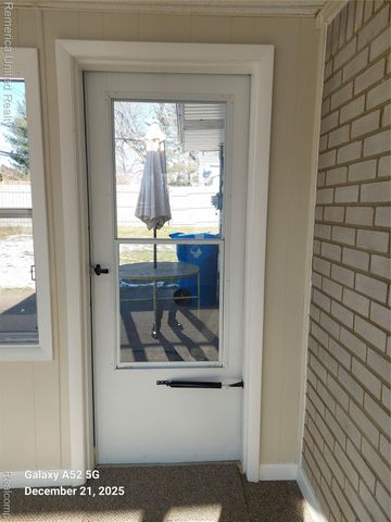 945 N Commerce Road N, Commerce Charter Township, MI 48382