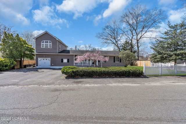 363 Constitution Drive, Forked River, NJ 08731