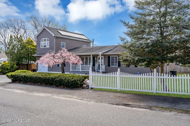 363 Constitution Drive, Forked River, NJ 08731