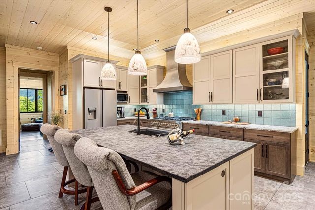 142 Brook Trout Trail, Cashiers, NC 28717