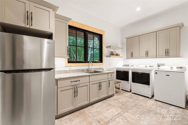 142 Brook Trout Trail, Cashiers, NC 28717